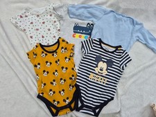 5 Bodys Einteiler, Baby, Größe 62 - (1)