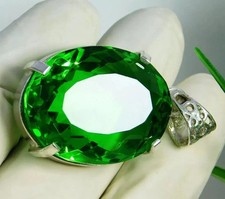 67 Karat Grün Topas Oval