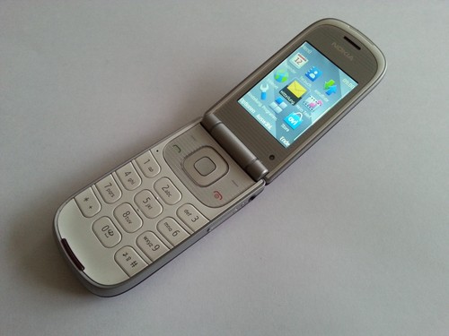 Nokia 3710 fold plum top - fold, ohne
