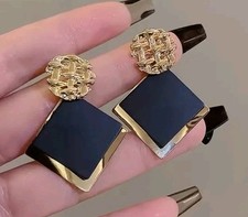 OHRRINGE OHRSTECKER IN SCHWARZ GOLD MODESCHMUCK NEU 