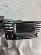 Orig Mercedes Navi Radio CD W211 S211 E Klase Bj 2002- A2118275142 A2118702694