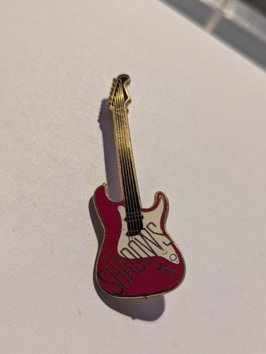 The shadows gitarre emaille - the,