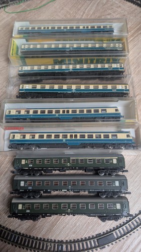 Triebwagen mit licht und fünf - triebwagen,