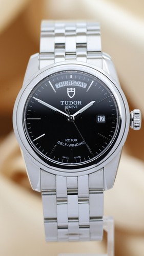 Tudor glamour date - tudor, date-day