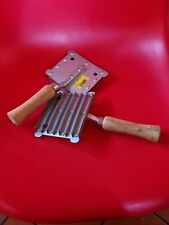 Striegel für Rinder, -2-Stück Rinderstriegel, Viehstriegel NEU