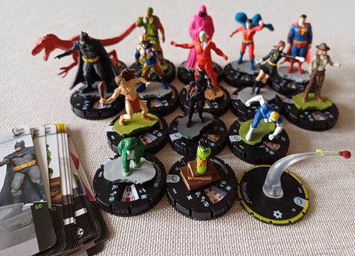 Heroclix complete common set - -,