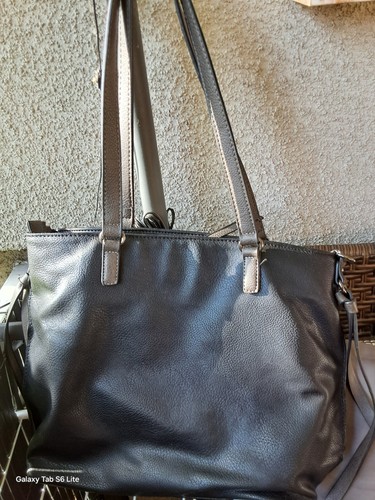 Schulterledertasche