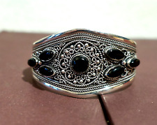 Armreif, 925er Silber, massiv, Handarbeit, mit 7 Onyxen, Breite 4 cm verlaufend