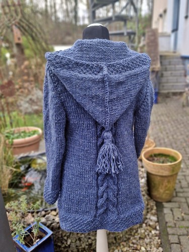 Strickmantel aus islandwolle - aus,