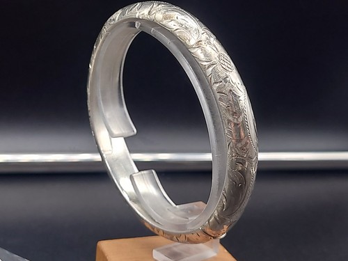 Schöner armreif - armreif, im