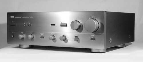Yamaha 570 druckvoller hifi - yamaha,