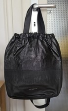 Wunderschöne schwarze