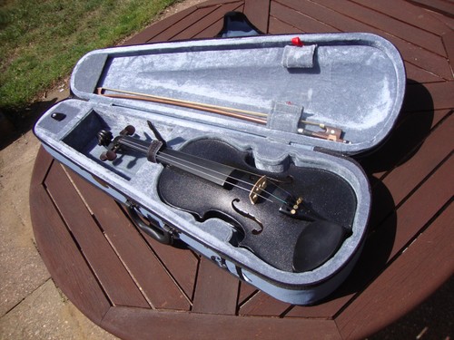 Hardly used full - size, stentor