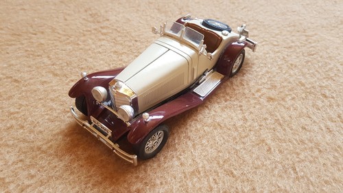 Bburago mercedes benz - mercedes,
