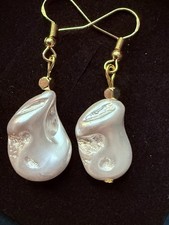 Hübsche große Muschel-  Barock-Perlen