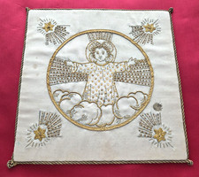 SCHÖNE PALLA GOLD STICKEREI