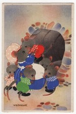 AK vermenschlichte Tiere, kleine Mäuse kuscheln sich an Frau Maus, W. Schermele