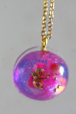 Modeschmuck, Halskette mit Anhänger aus Epoxidharz