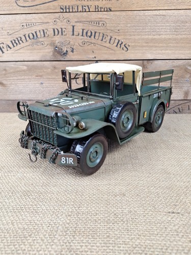 Deko metall army 4x4 - 32,