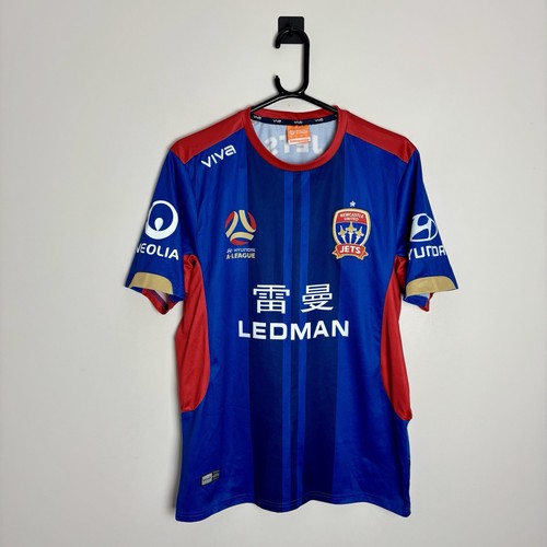 Newcastle united jets football - newcastle,
