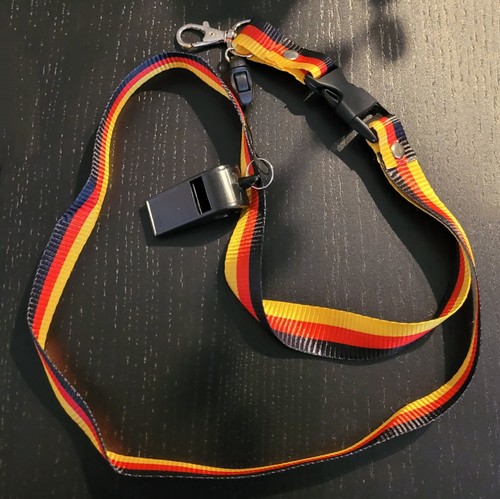 Trillerpfeife deutschland - trillerpfeife,