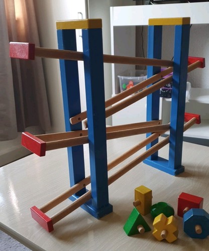 Murmelbahn aus holz - murmelbahn,
