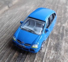 Nissan Almera Tino - blau    -  1:87  von Nissan