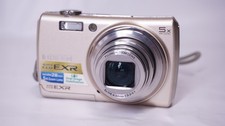 Fujifilm Finepix F200 EXR Gold