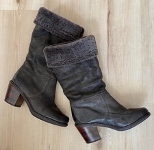 Lammfell Leder Stiefel von Frye, Nubuk Braun Gr. 38-39 (geschätzt)
