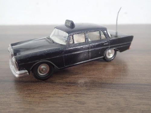 Gama mercedes 220 taxi - 220, s