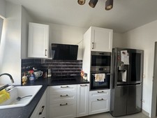 Komplette Einbauküche mit