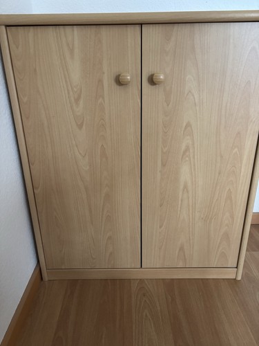 Holzschränke