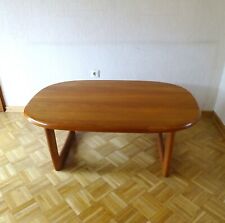 Niels Bach ovaler Couchtisch