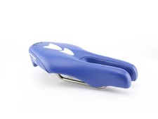 Sattel in Zusammenarbeit mit