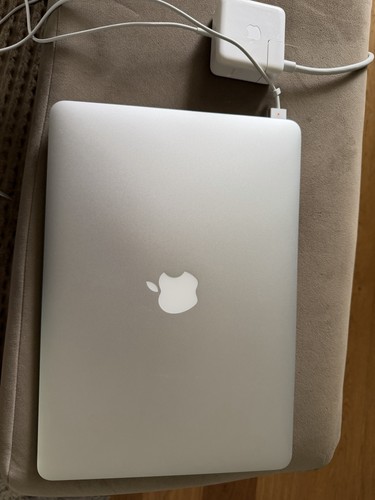 Apple macbook air - apple,