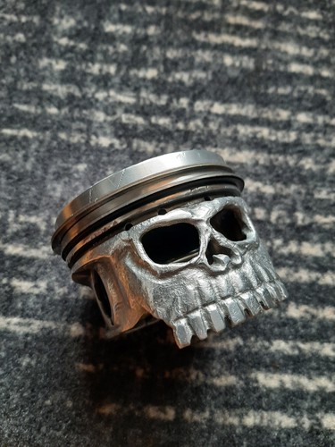 Piston skull kolben kunst - kolben,