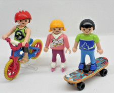 Kinder mit Fahrrad Inline