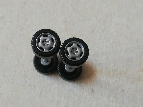 Lot 961 zwei achsen mit - 961,