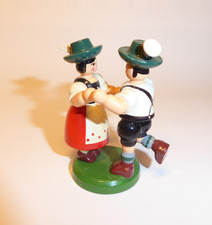 Tanzendes Paar in Tracht ESCO Erzgebirge Weihnachten - Dirndl - Lederhose -