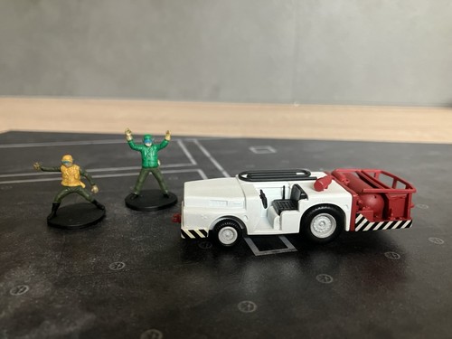 Hobbymaster fire truck - truck, &