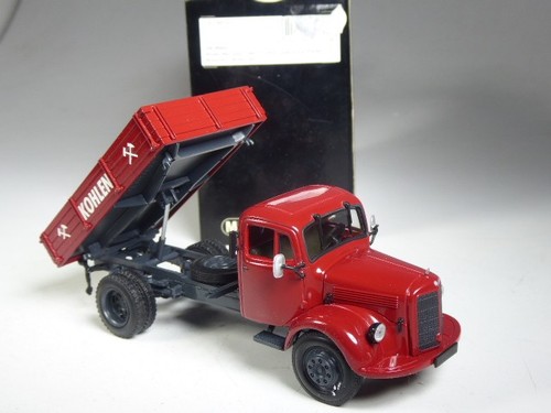 Minichamps 439350002 - (yg-56),