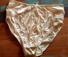 Miederhose Satin Gr. 100 (52)