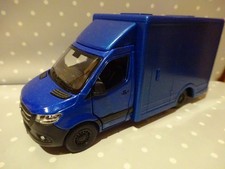 Mercedes Sprinter blau