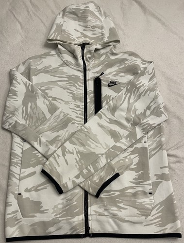 Nike camouflage windrunner - nike,