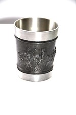 zinnbecher Motiv Ritter mit