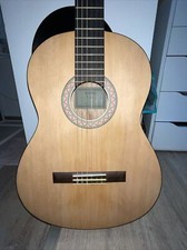 Yamaha Gitarre.  Model: C40M