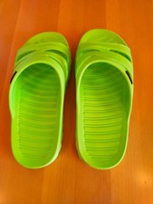 Badeschuhe Kinder Gr. 35 grün