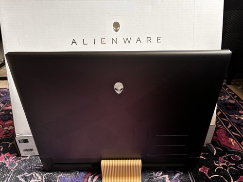 Alienware m18 notebook - notebook, i7