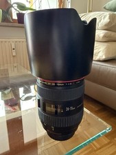 Canon EF 24-70mm f/2.8L USM mit Haube