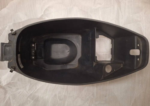 Sym helmfach staufach - er.,